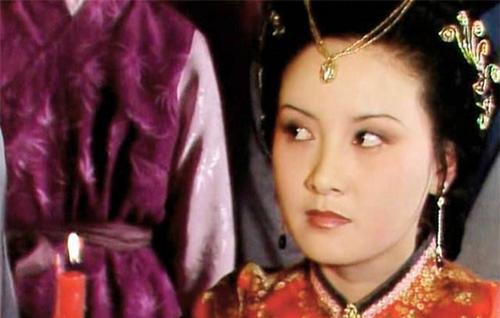 贾蓉和王熙凤是什么关系