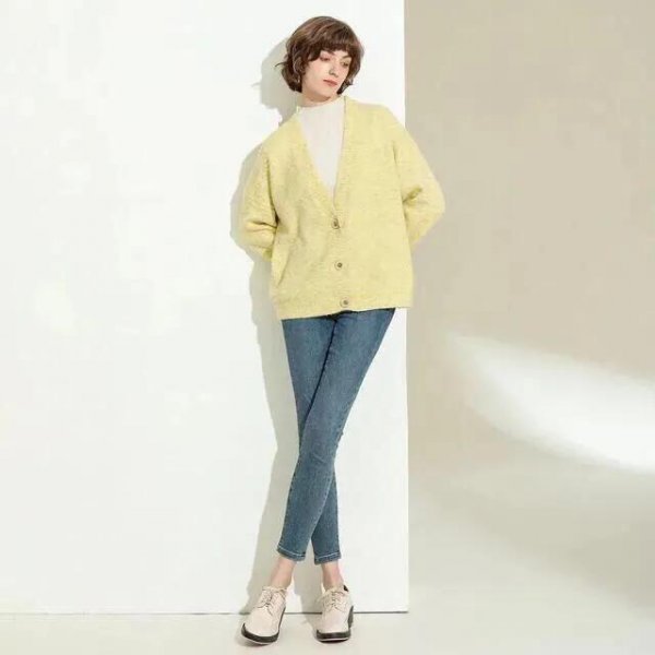 短款开衫毛衣最佳搭配图片