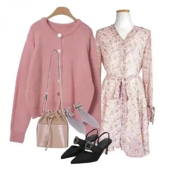 短款开衫毛衣最佳搭配图片