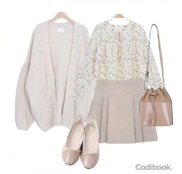 短款开衫毛衣最佳搭配图片