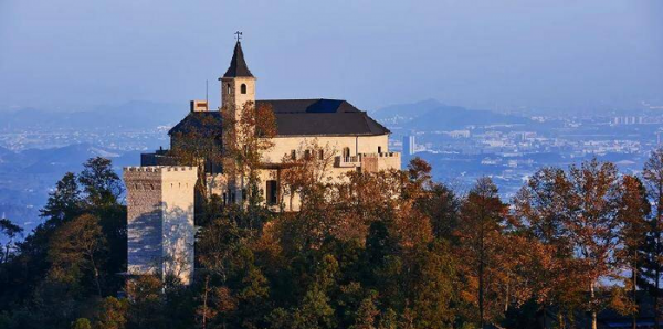 中国最贵的酒店住一晚上40万元