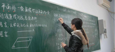 文科女生学什么专业就业前景好 文科女生最吃香的专业