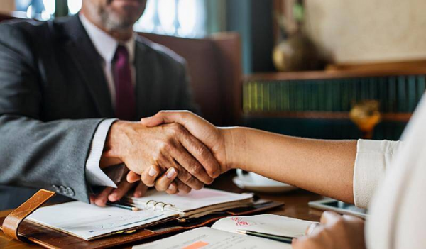 什么工作挣钱快又多还不要学历