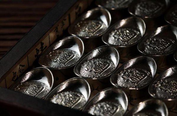 五十两银子相当于现在多少钱