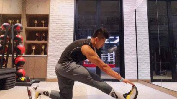 跑步后要做的10个拉伸运动