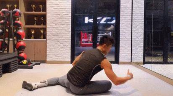 跑步后要做的10个拉伸运动