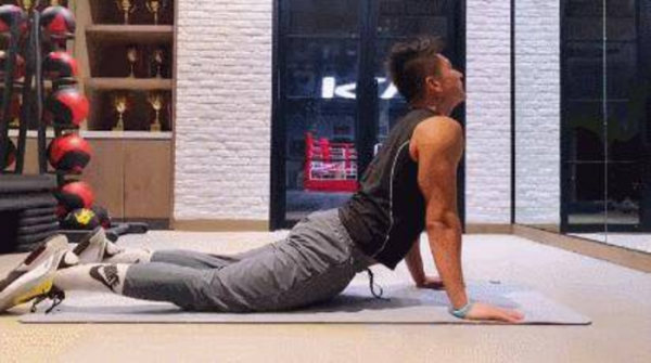 跑步后要做的10个拉伸运动