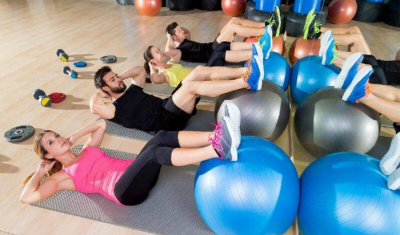 经常做深蹲有什么好处 每天坚持练深蹲对身体好吗