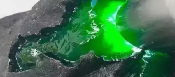 怎么判断翡翠是内裂还是纹