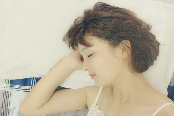 人睡眠几个小时最好