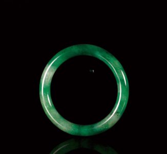 贵妃镯和圆镯的尺寸区别 贵妃镯和圆镯的区别对照图片