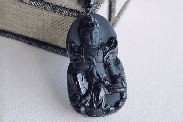 黑曜石的功效与作用佩戴禁忌