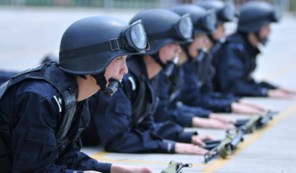 初中毕业能上警校吗