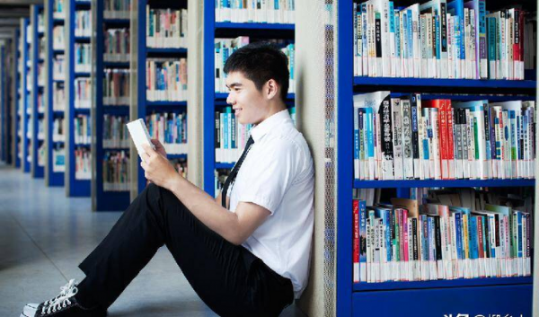 初中生适合看什么课外书提高写作水平