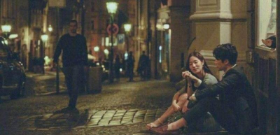 女生突然对你态度冷淡 女人突然冷落你的原因与表现