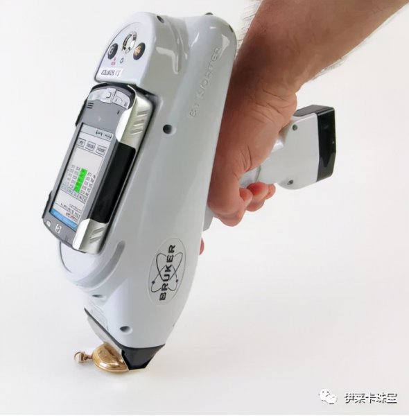 怎样用水测试黄金真假