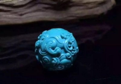 青金石和绿松石哪个贵 青金石值钱还是绿松石值钱