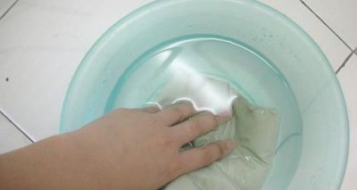 滚筒洗衣机洗羽绒服的正确方法 洗羽绒服的妙招