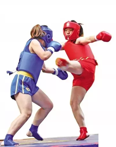 女孩学散打好还是自由搏击