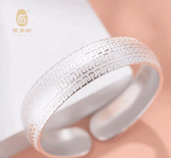 送银手镯代表什么意思