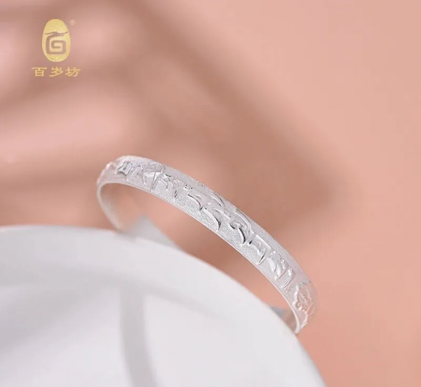 送银手镯代表什么意思