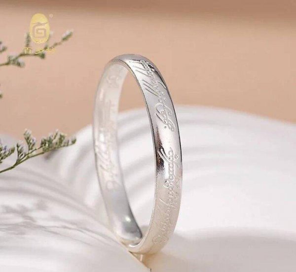 送银手镯代表什么意思