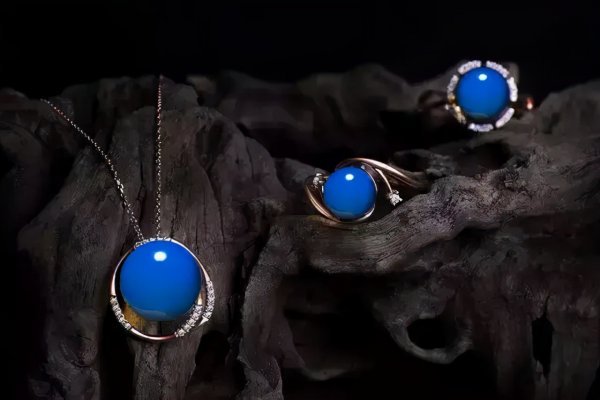 哪一种琥珀最名贵