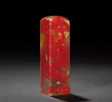 暗红色鸡血石贵吗