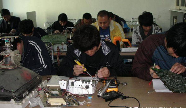 学什么技术最赚钱男生