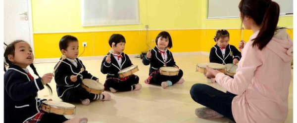 35岁女人无学历适合学点什么