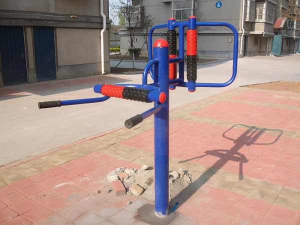 小区里的健身器材有哪些