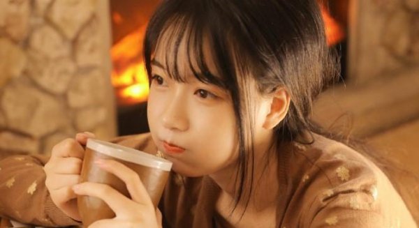 女生暗恋你的表现