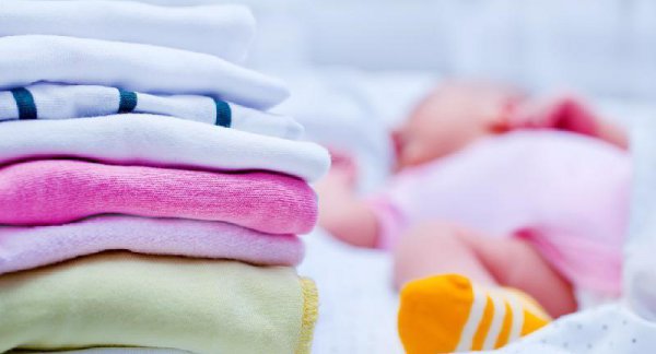 粉底液弄到衣服上怎么洗干净