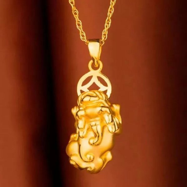 女人戴金佛到底好不好