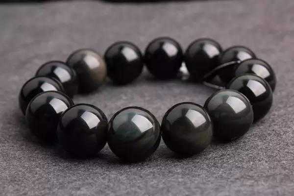 男人戴黑曜石有什么好处