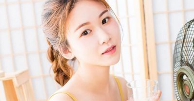 如何跟女孩子聊天找话题 男生找什么话题跟女生聊