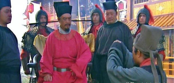 高俅相当于现在什么官