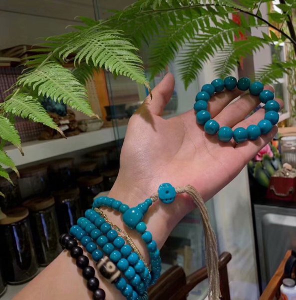 绿松石是什么材质形成的