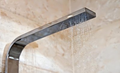 花洒漏水怎么处理方法 分享淋浴喷头漏水修复的小窍门