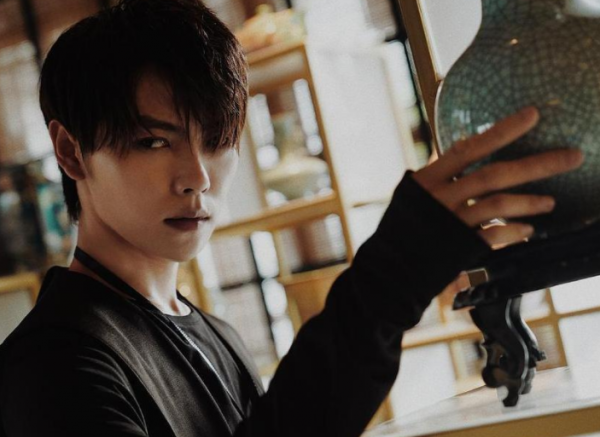 张起灵和吴邪是什么关系