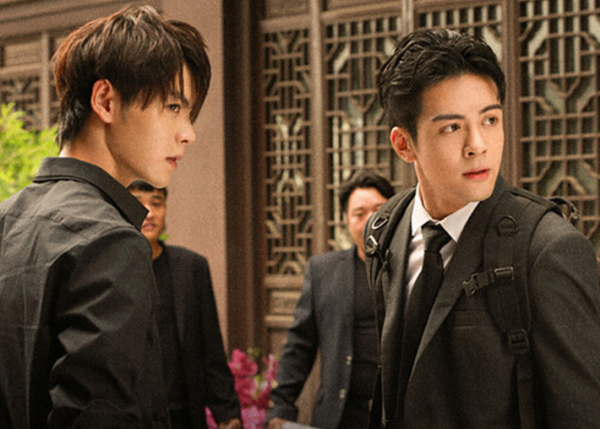 张起灵和吴邪是什么关系