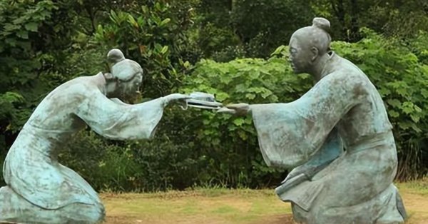 梁鸿与孟光的关系是什么