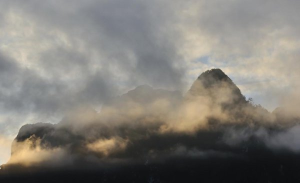 石灰吟是于谦什么时候写的