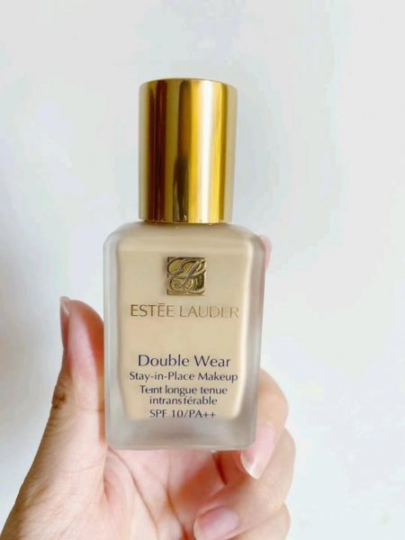 雅诗兰黛dw粉底液好用吗