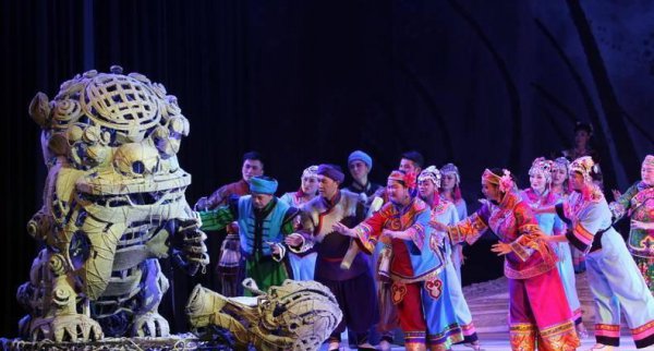 源于民间花灯歌舞什么戏