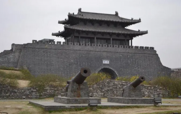 金陵城上西楼倚清秋赏析