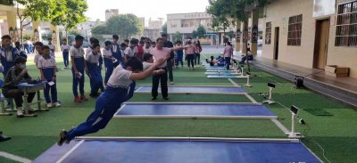 初三中考体育立定跳远标准 初中立定跳远成绩评分标准