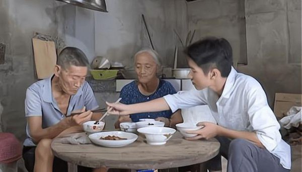 赖家益个人资料简介