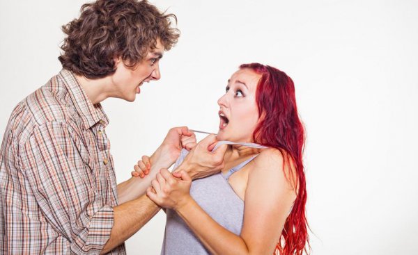 歇斯底里的意思是什么