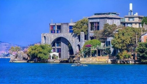 杨丽萍是什么人物